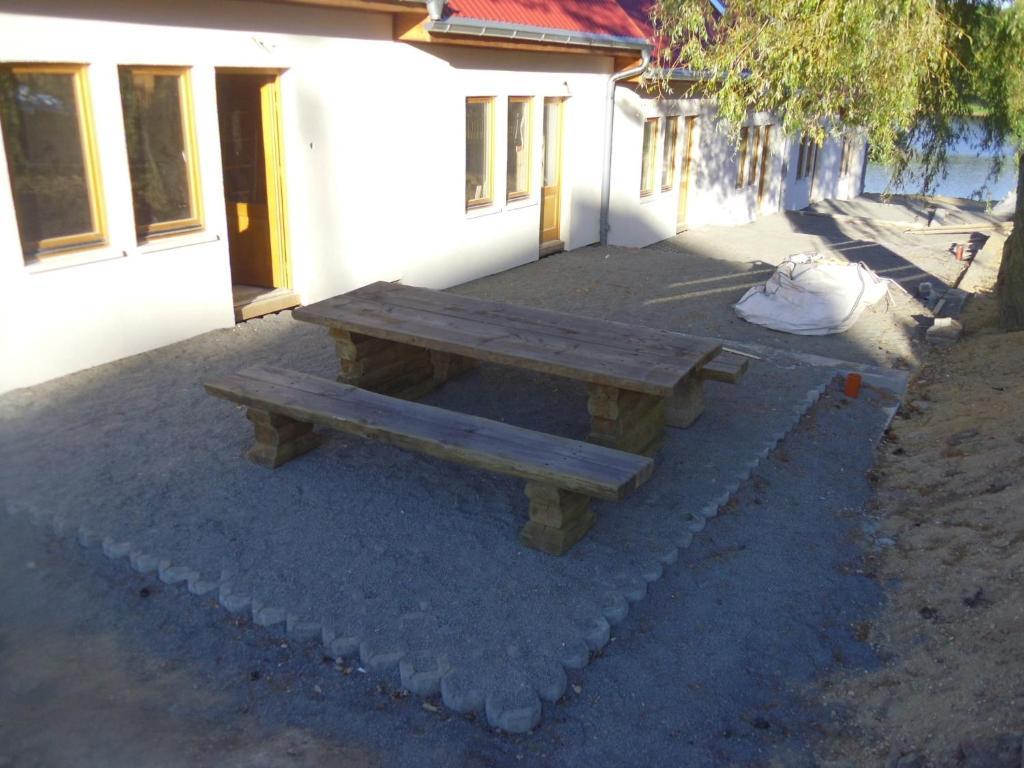 Domki Nad Jeziorem Karlowice Bagian luar foto